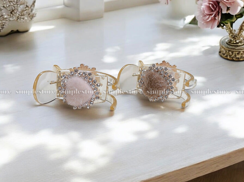 A205 - Càng cua Windy haircaught with sweet heart and rhinestone